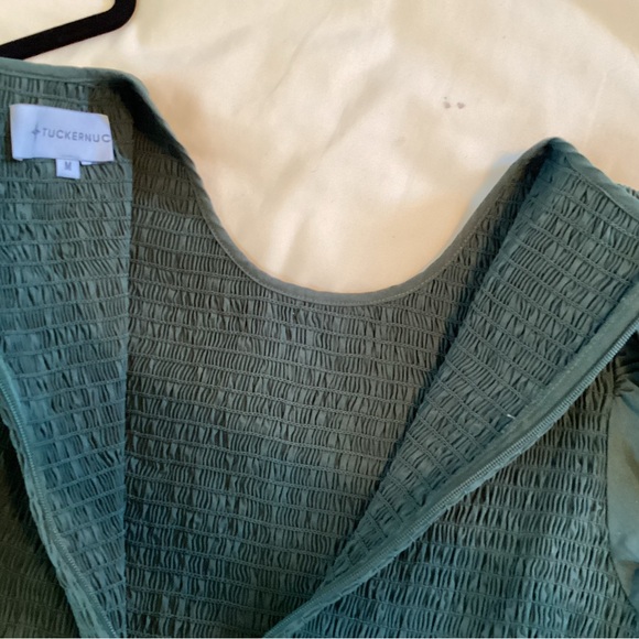 Tuckernuck women’s smocked dress - Picture 4 of 7